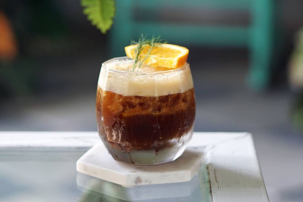 Espresso tônica rosé