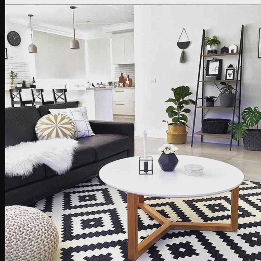 13 maneiras de decorar a sala com a clássica combinação de preto e branco