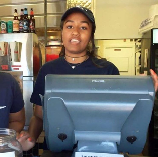 Filha caçula de Barack e Michelle Obama trabalha como caixa de restaurante nos EUA
