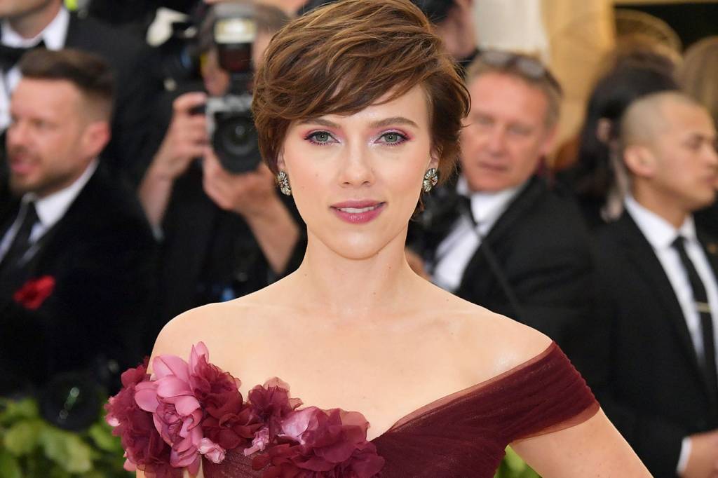 Scarlett Johansson deu a pior resposta possível para críticos da internet