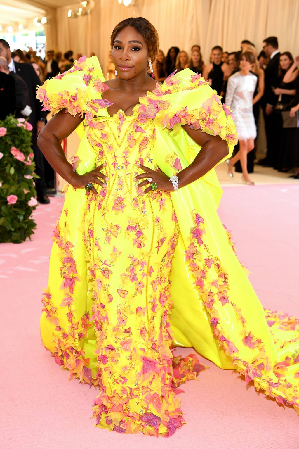 Serena Williams não abre mão dos tênis no MET Gala 2019