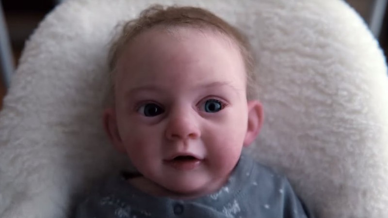 Você também tem um certo medo de bebês reborn? Então essa série é pra você