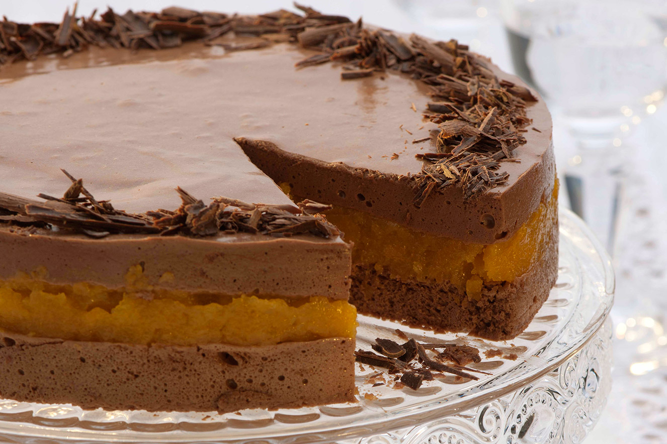 sobremesas-de-natal-torta-mousse-pao-de-mel-e-damasco