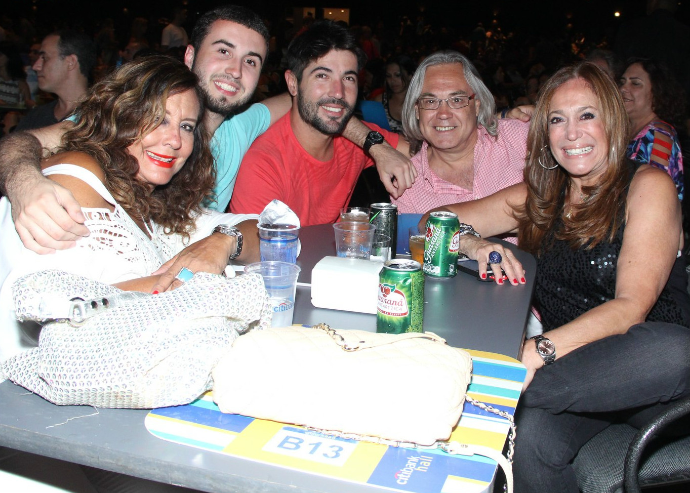 Susana Vieira e Sandro Pedroso curtem show de Lulu Santos