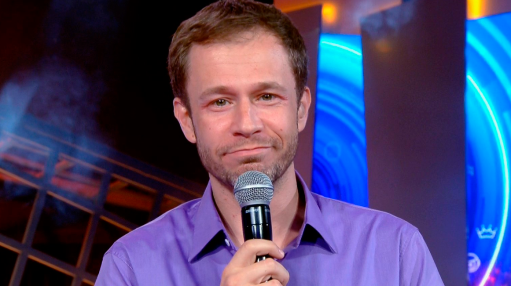 Brothers do BBB tentam descobrir para quem foi a indireta de Tiago Leifert