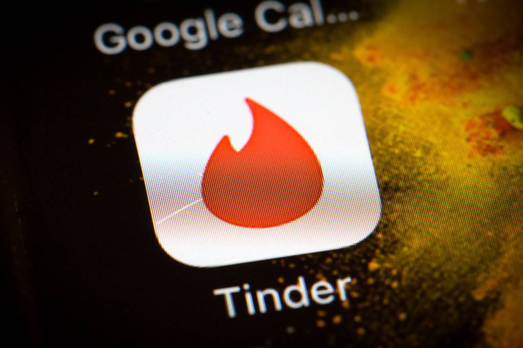 Tinder cria ferramenta para verificar antecedentes criminais de usuários