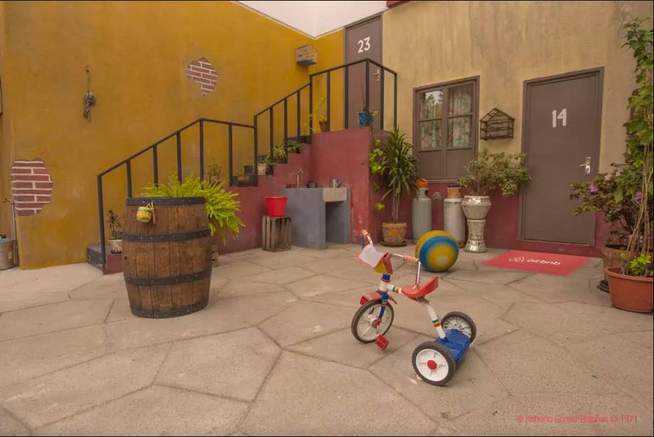 Já pensou em dormir na Vila do Chaves?