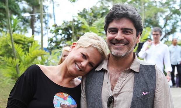 Junno Andrade comemora dois anos de muito amor ao lado de Xuxa