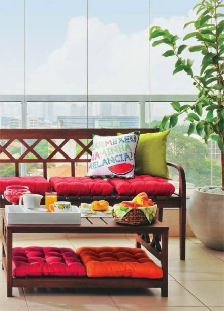 Basta saber dosar as cores para n&atilde;o carregar na ambienta&ccedil;&atilde;o. &ldquo;Se optar por desenhos grandes ou chamativos, puxe a cor da fruta para objetos lisos. Ent&atilde;o acrescente uma nova estampa em pequenas doses&rdquo;, ensina a designer de interiores Neza Cesar.