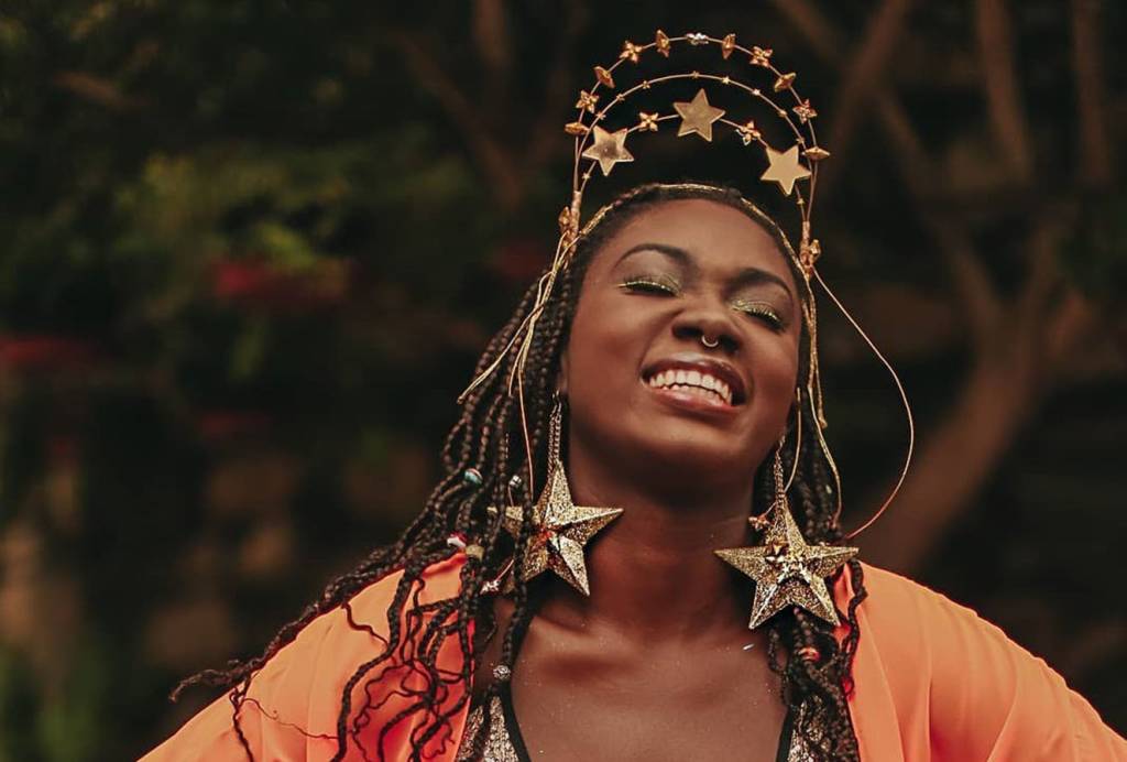 Com esses acessórios, você vai ser o sucesso do bloco no Carnaval 2020