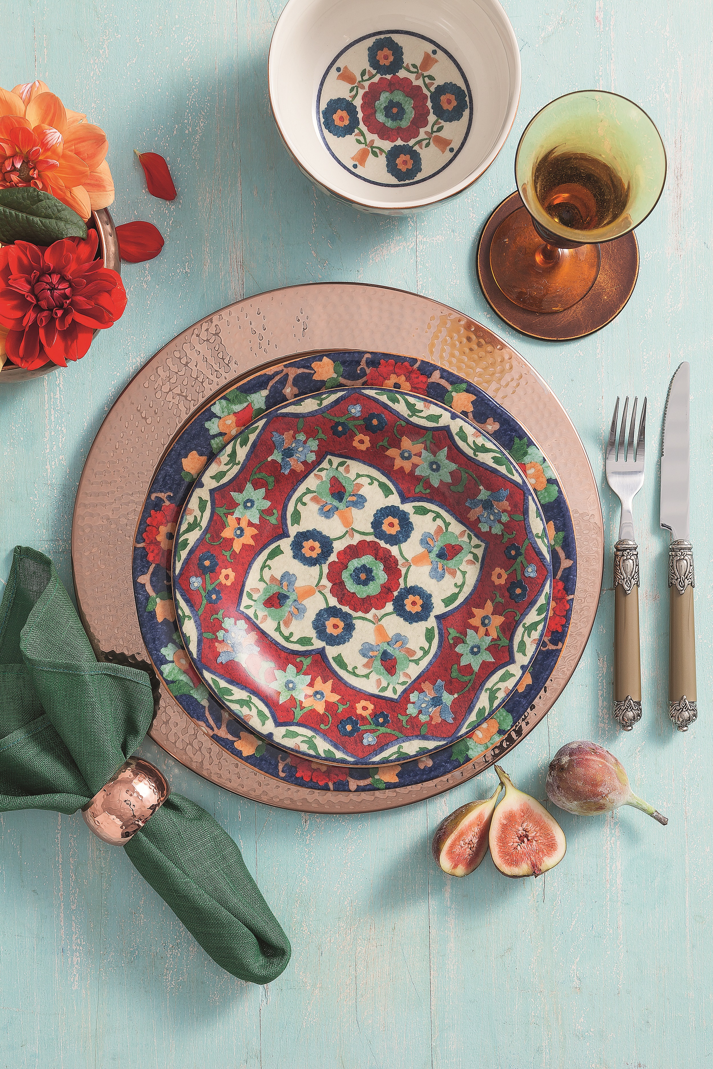 etnico-mesa-posta-seis-estilos-charmosos-de-combinar-as-loucas