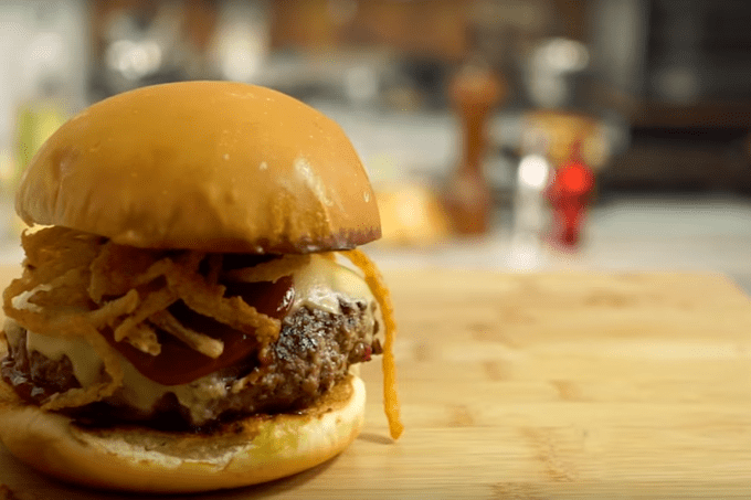 Hambúrguer de bacon