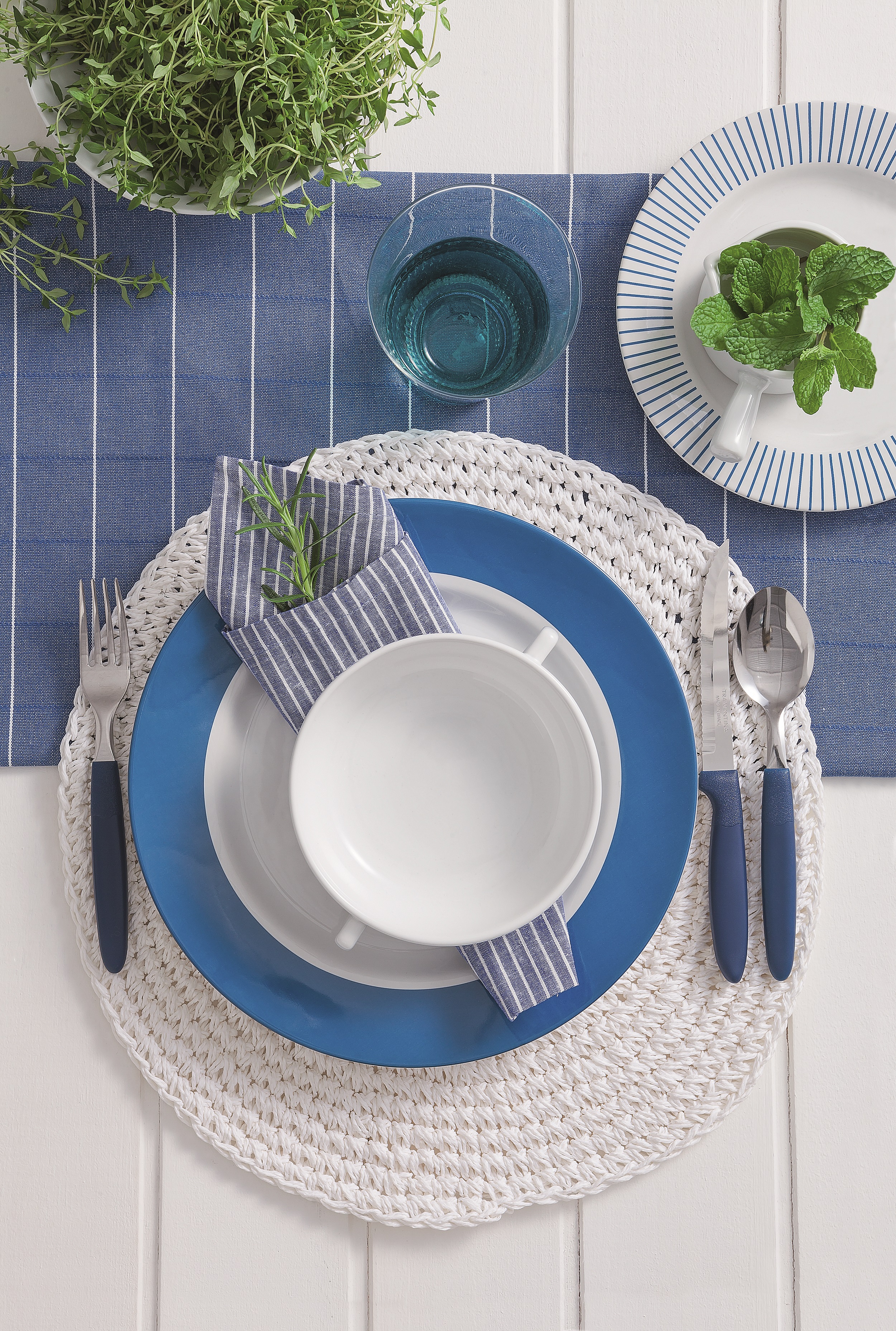 nautico-mesa-posta-seis-estilos-charmosos-de-combinar-as-loucas