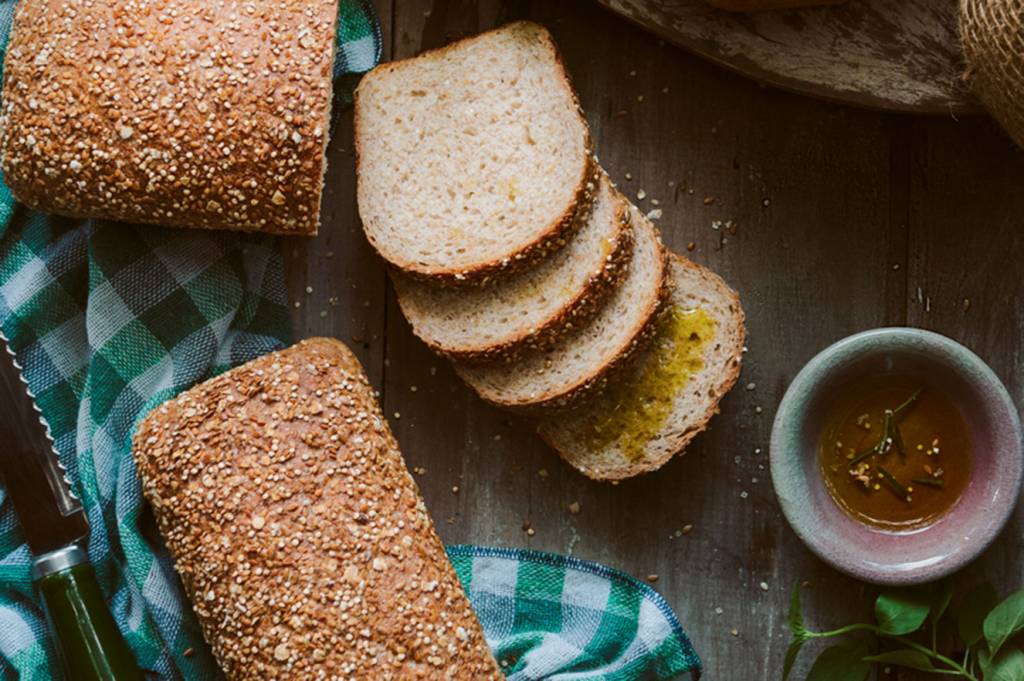Pão integral com grãos