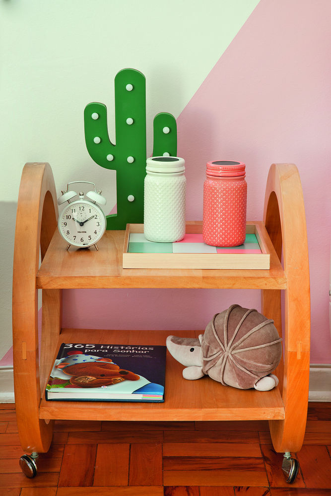 quarto-de-bebe-com-decoracao-inspirada-em-cacto-carrinho