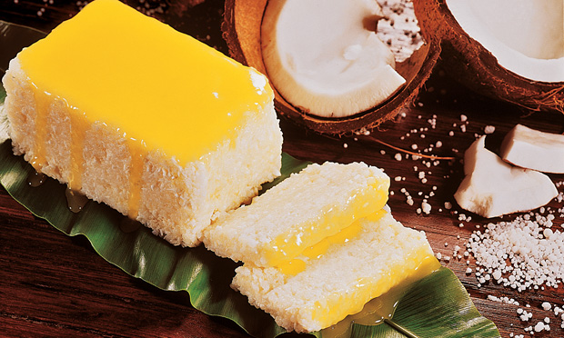 Bolo de tapioca e baba de moça