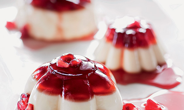 Panna cotta de morango com romã