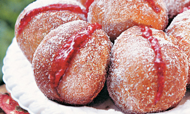 receita-sonho-com-geleia-de-morango