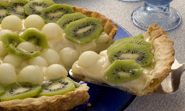 receita-torta-de-massa-folhada-com-frutas