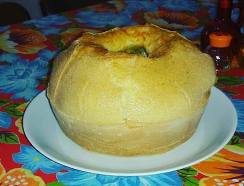 Rosca de pão de queijo
