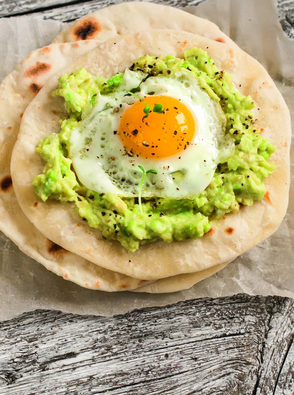 taco-com-ovo-e-guacamole