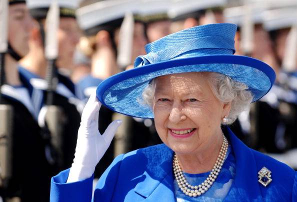 Rainha Elizabeth é colocada em observação médica na Escócia
