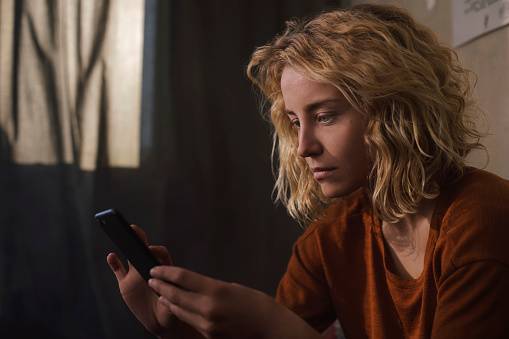 A cada hora Brasil registra mais de 3 casos de ‘stalking’, segundo Anuário