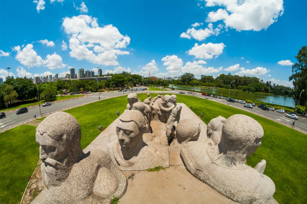 Deputadas criam projetos de lei para retirar estátuas de escravocratas