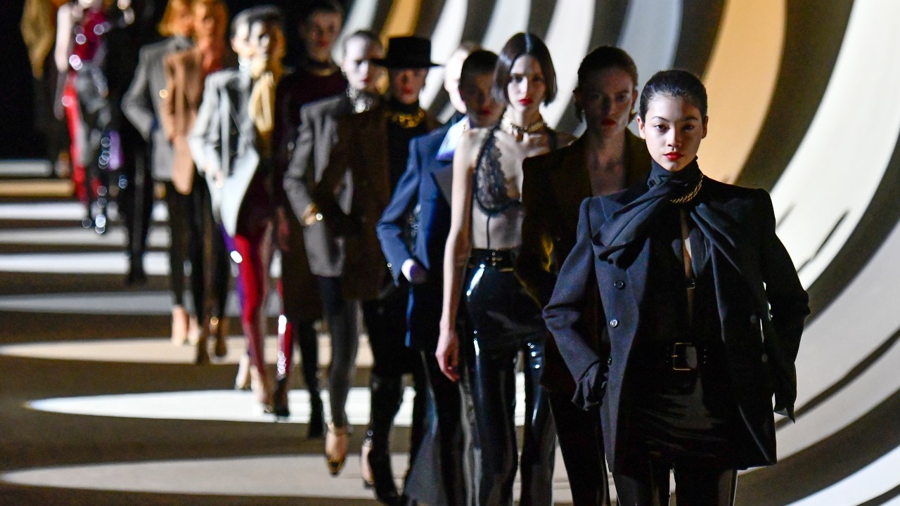 Saint Laurent : Runway – Paris Fashion Week Womenswear Fall/Winter 2020/2021