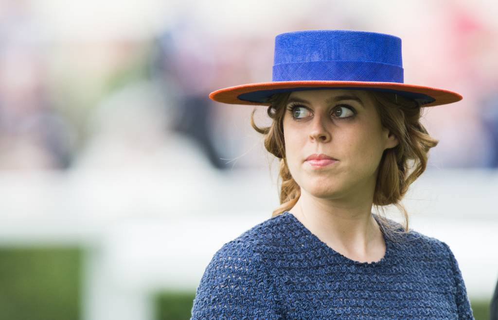 Princesa Beatrice, neta da Rainha Elizabeth II, dá à luz primeira filha