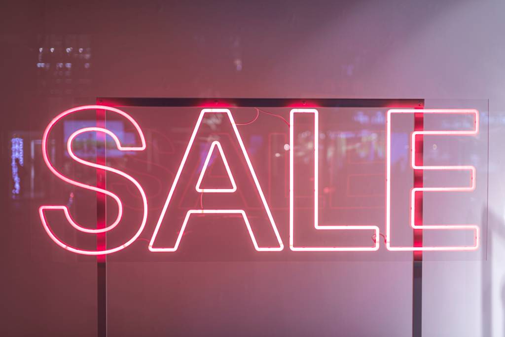 Ellus, Calvin Klein, Fila e outras marcas com 50% de desconto na Amazon