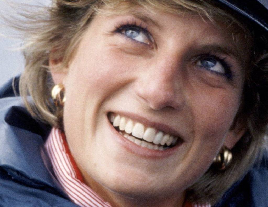 TikToker choca a internet por semelhança com princesa Diana