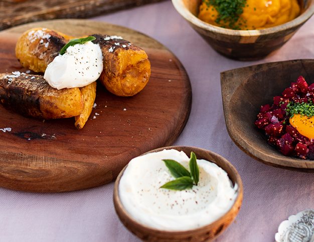 Baroa tostada com creme azedo