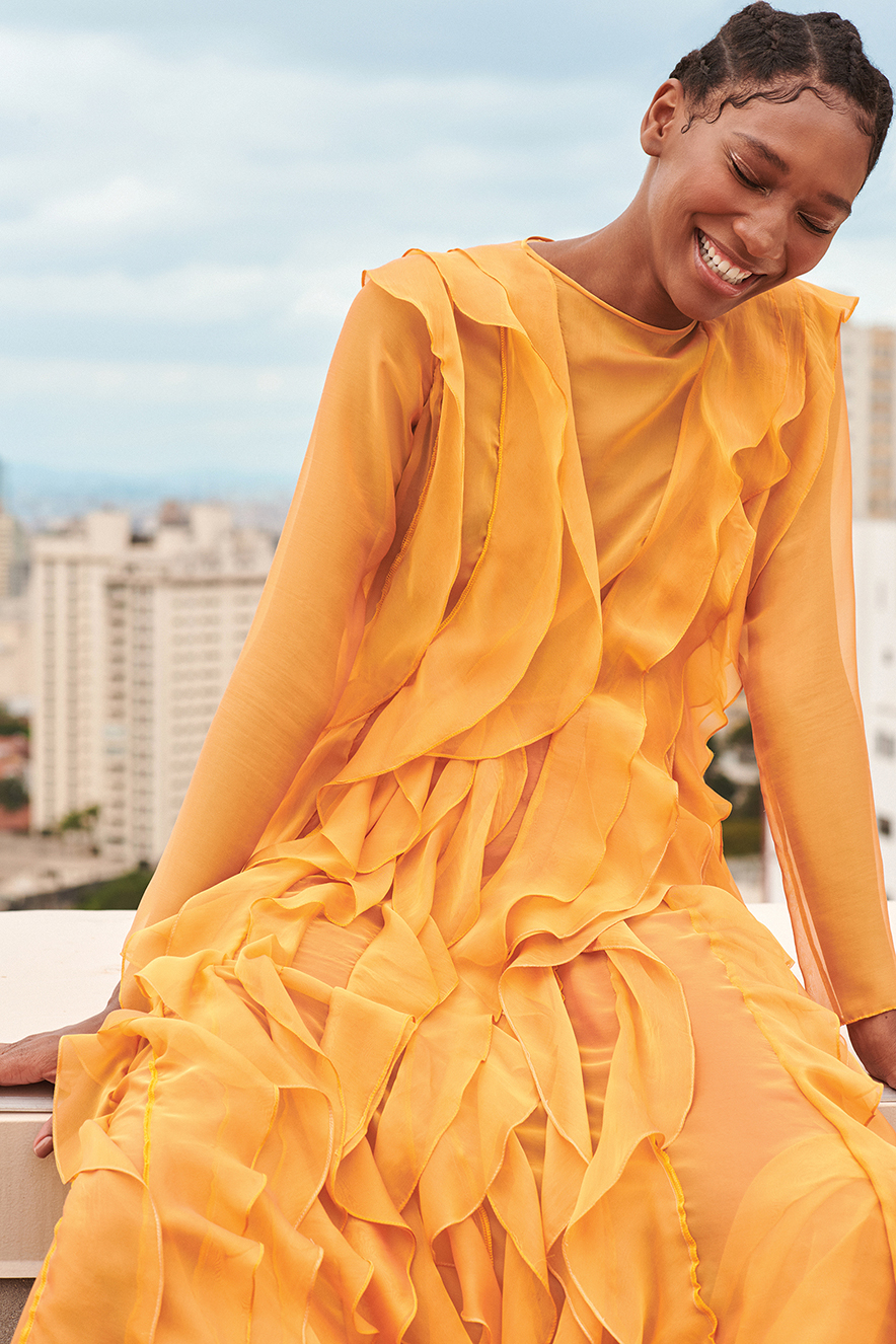 vestidos-fluidos-coloridos-festa