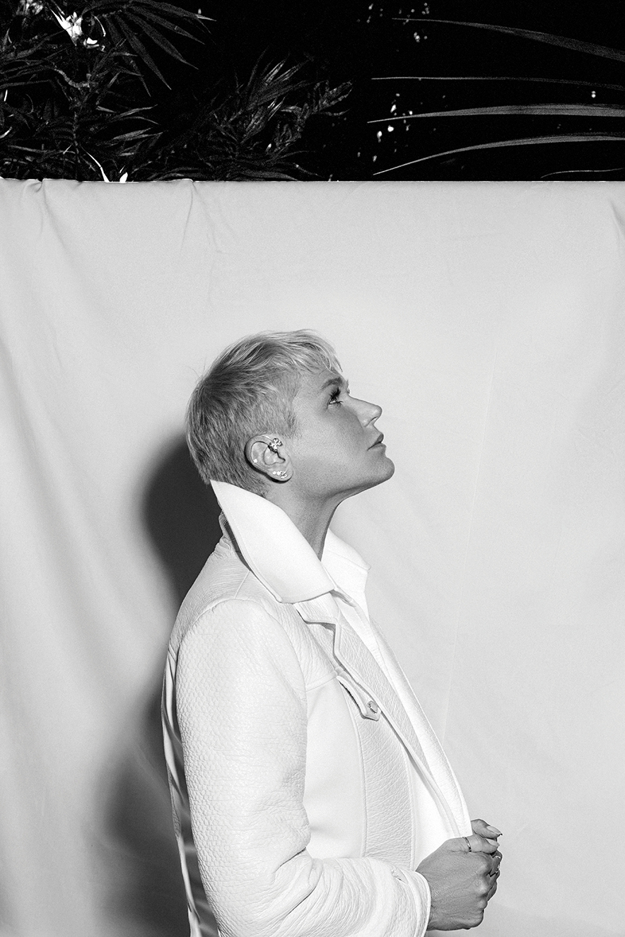 xuxa-revista-claudia xuxa-revista-claudia