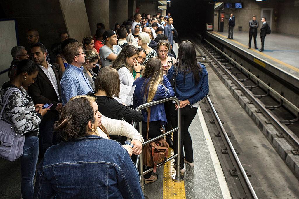 Metrô de SP terá que pagar pensão vitalícia à mãe de menino morto em túnel