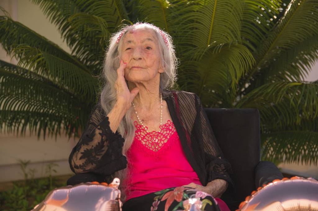Mãe, avó, bisavó, tataravó, trisavó: esta é Dona Dolores de 108 anos