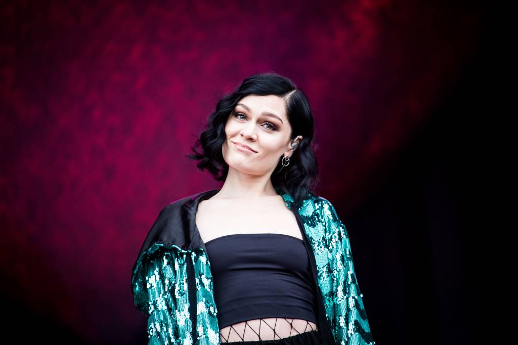 Jessie J descobre que tem Doença de Ménière. Entenda o que é