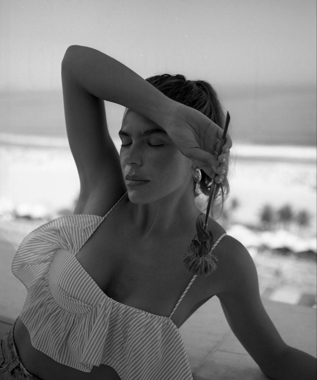 “Perto dos 30, entendo a potência do que é ser mulher”, diz Mari Goldfarb