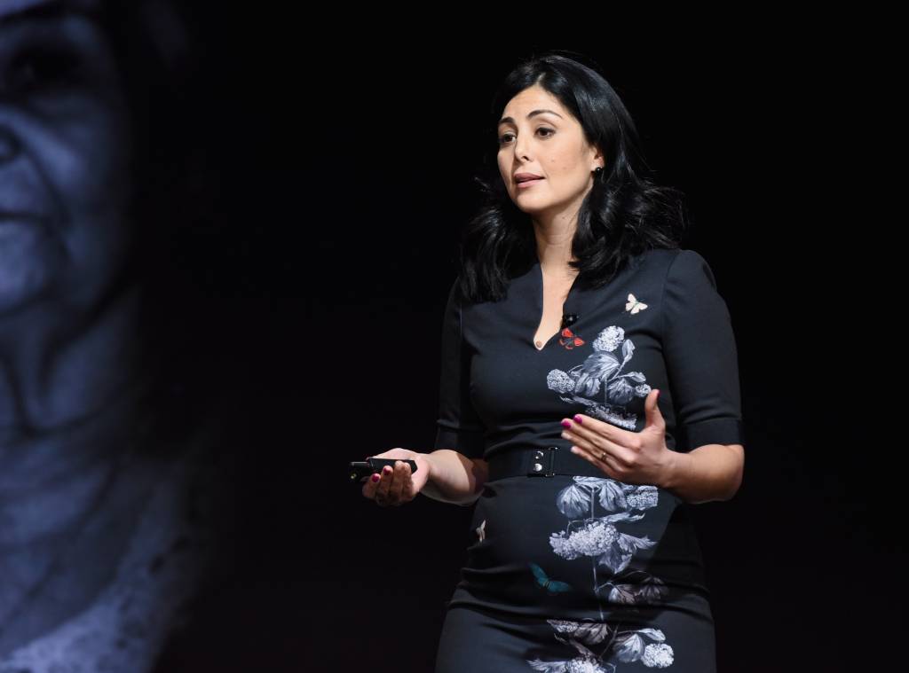 Ex-faxineira, mulher se torna diretora da NASA e lidera missão histórica