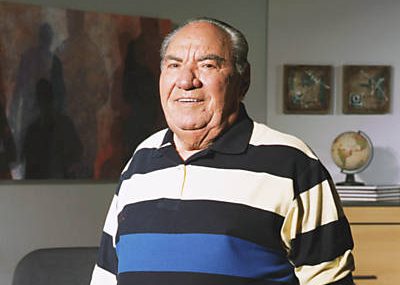 Fundador da Casas Bahia e filho são acusados de crimes sexuais