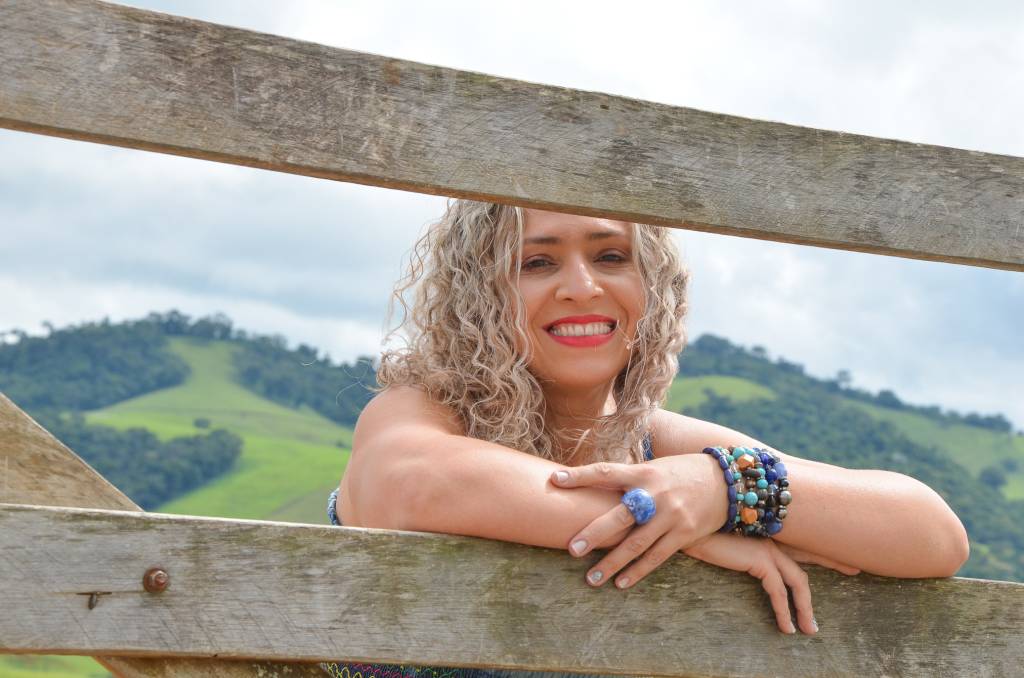 Conheça Paula Oliver, vítima da sociedade machista que decidiu voar