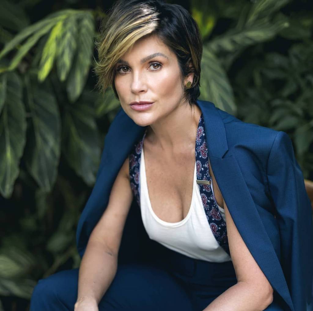 Aprenda a montar looks estilosos com peças de alfaiataria e esportivas