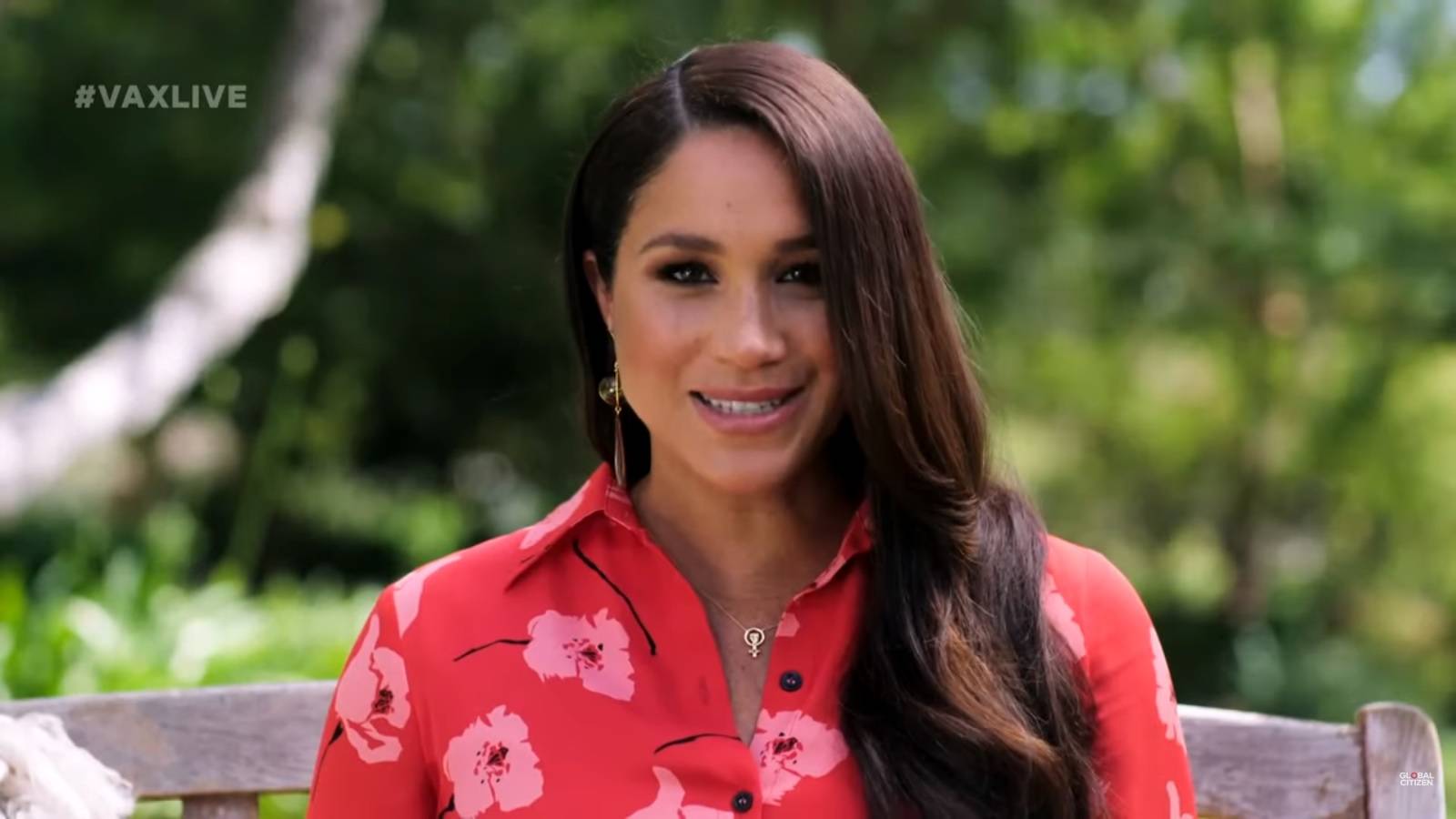 Em homenagem à filha, Meghan Markle usa joia com significado especial