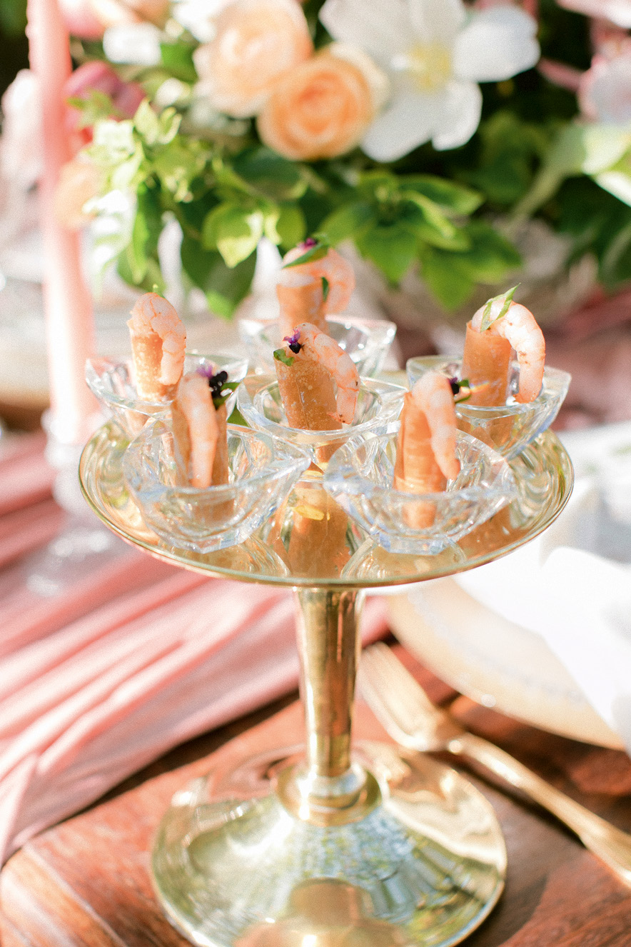 Cilindro de camarão recheado