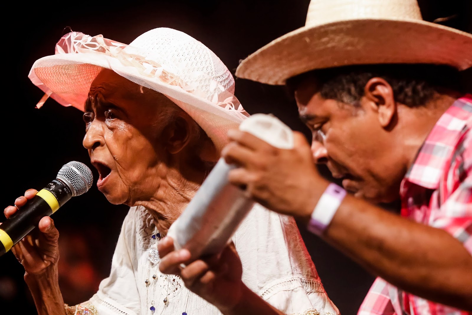 Dona Glorinha do Coco