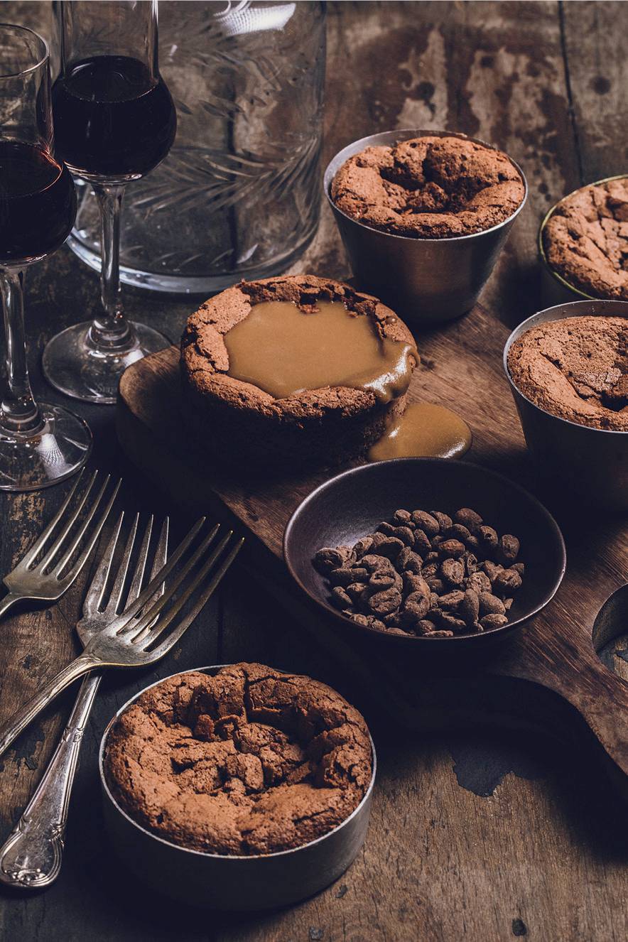 Moro in camicia (bolinho de chocolate com zabaione)