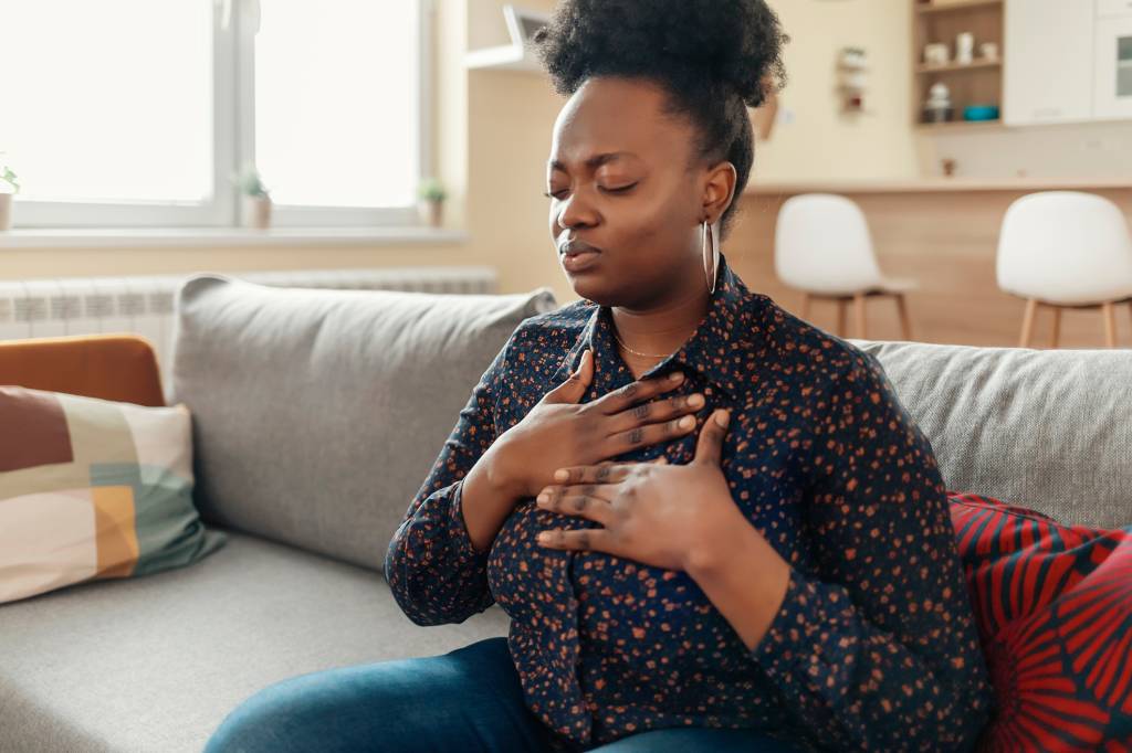Infarto é mais letal do que câncer de mama para mulheres. Veja como reduzir riscos