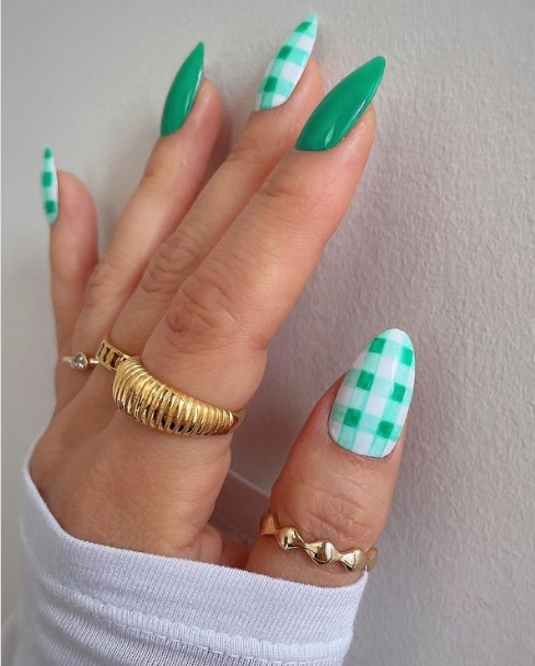 Plaid Nails
