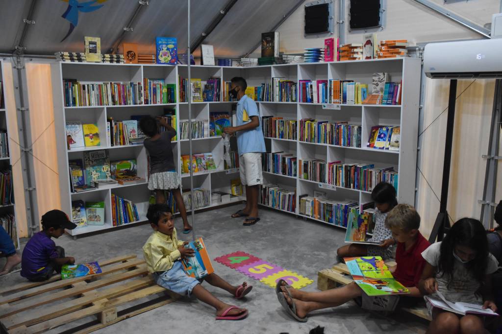 Projeto arrecada livros para refugiados venezuelanos. Veja como ajudar